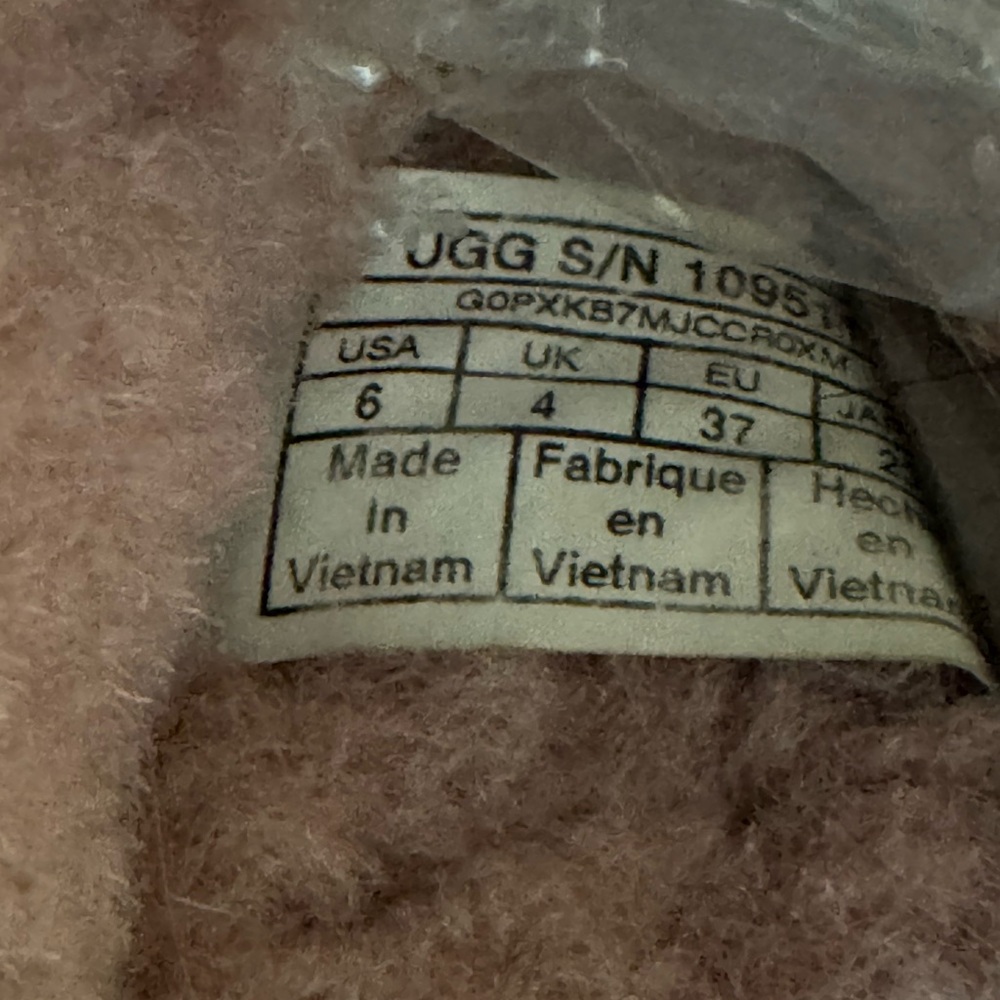 UGG Fluff YEAH Women's Cozy Pink Slippers - Picture 5 of 6